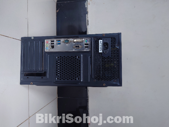 Computer Sell Ram 8.00GB Graphics Car 128MB Storage 128 GB